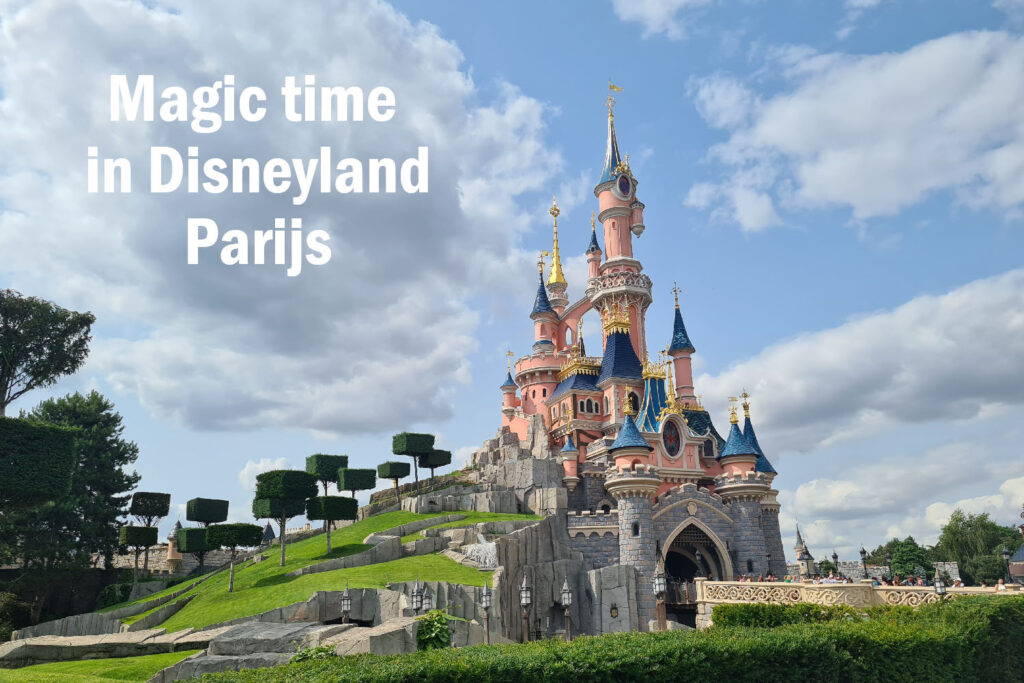 Magic Time in Disneyland Parijs